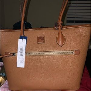 Dooney & Bourke Tote